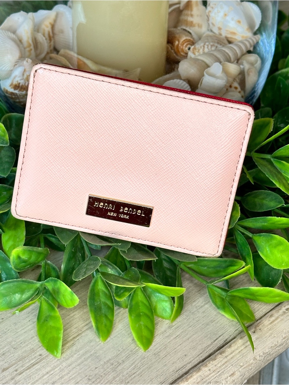 henri bendel blush pink card & key holder with gold logo plaque